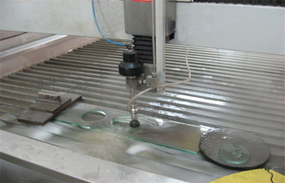แบนแผงตกแต่งกระจก Water Jet ตัดสำหรับการตัดกระจก