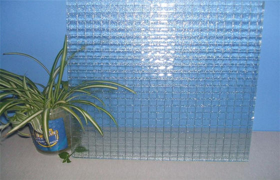 نمایشگاه های تزئینی شیشه ای
