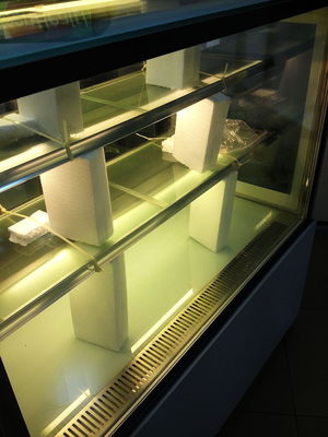 Món tráng miệng Cửa kính đôi tráng miệng 1,2 mét, Tủ bánh trưng bày 540W Tủ đông R134a