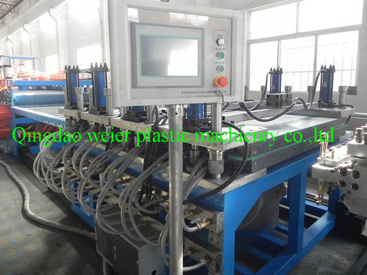 壁/床板のための AC 380V 50HZ ポリ塩化ビニールのプラスチック突き出る機械