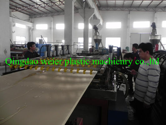 壁/床板のための AC 380V 50HZ ポリ塩化ビニールのプラスチック突き出る機械